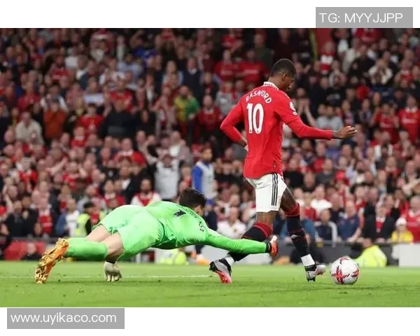 欧冠激战曼联大胜多特蒙德点球大战瞬间点燃全场激情 欧冠激战曼联大胜多特蒙德点球大战瞬间点燃全场激情