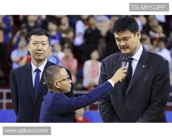 姚明拒绝握手背后的故事与篮球精神的深刻反思