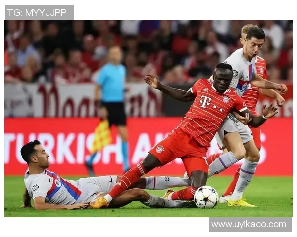 欧冠激战：拜仁与曼城战成平局乌龙球成比赛转折点分析