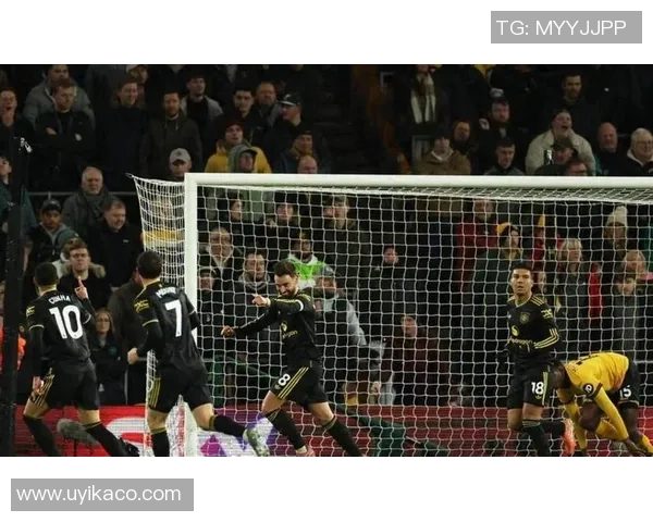 欧冠大战曼联大胜切尔西红牌争议引发全场热议数据分析揭示比赛关键因素