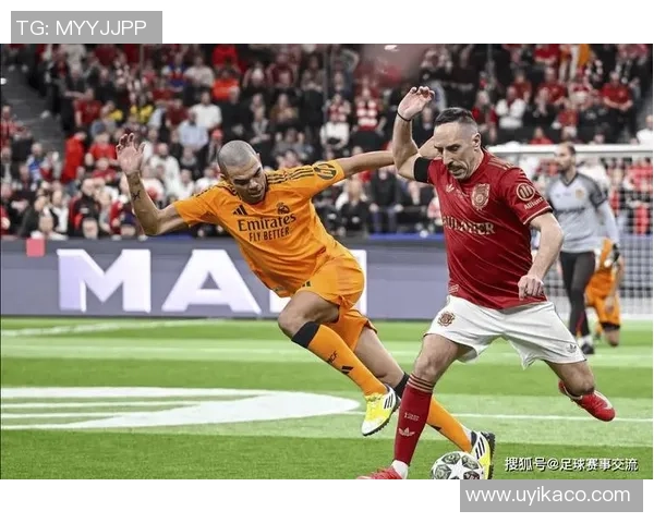 友谊赛精彩对决尤文图斯与拜仁战成平局神扑瞬间引发全场热烈反响