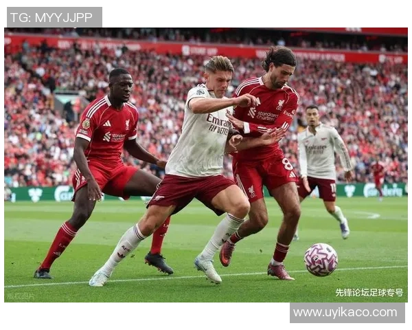 德甲焦点战拜仁与阿森纳互交白卷乌龙球瞬间点燃全场气氛分析战术博弈