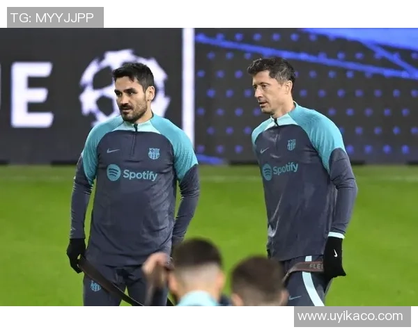 利物浦与那不勒斯友谊赛激战四球乌龙球引发全场狂欢点评