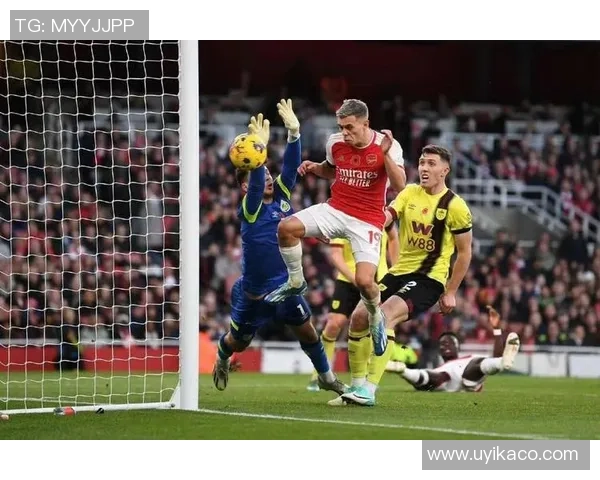 意甲激战阿森纳与里昂互交白卷补时进球引发全场狂欢与转会传闻