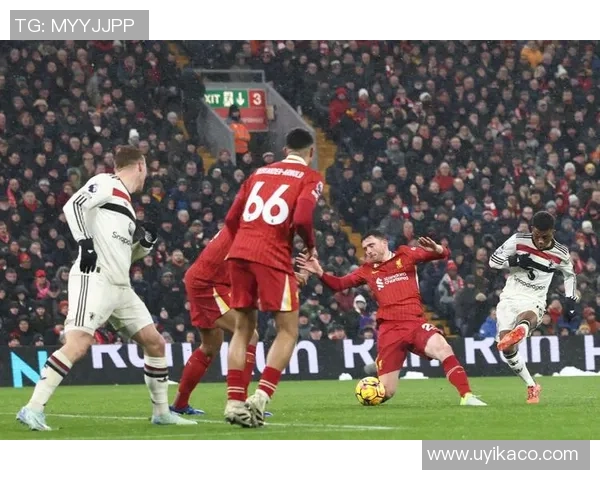 德甲经典对决利物浦险胜曼联点球大战引发全场狂欢 德甲经典对决利物浦险胜曼联点球大战引发全场狂欢