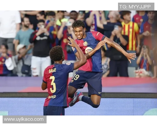 德甲经典对决曼联点球绝杀AC米兰引发全场狂欢 德甲经典对决曼联点球绝杀AC米兰引发全场狂欢