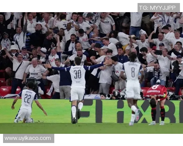 欧联杯精彩对决AC米兰完胜巴黎圣日耳曼引爆全场热情