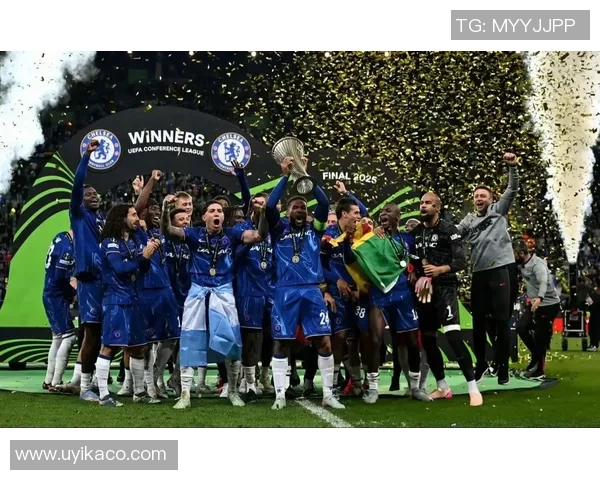 欧联杯精彩对决切尔西与里昂战成平局乌龙球成比赛转折点分析