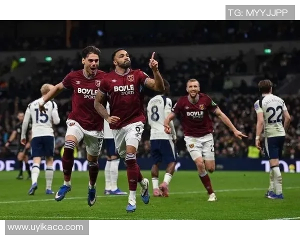 意甲赛场惊现冷门里昂绝杀热刺引发全场狂欢 意甲赛场惊现冷门里昂绝杀热刺引发全场狂欢