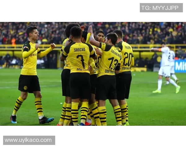 足总杯激战：多特蒙德与热刺战成平局绝杀瞬间引发全场欢呼