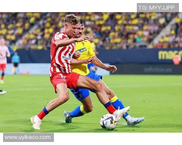 友谊赛精彩对决里昂与马竞战成平局逆转瞬间引发全场欢呼