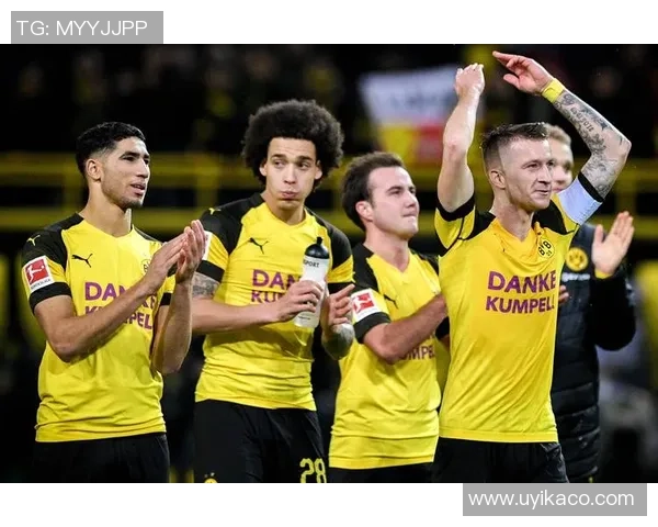 德甲激情对决多特蒙德与曼联战成平局绝杀瞬间引发全场欢呼