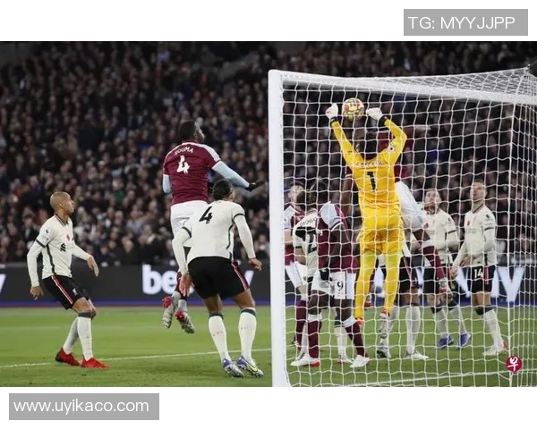 意甲激战：里昂逆转利物浦乌龙球成比赛转折点